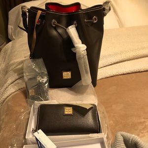 DOONEY&BOURKE SAFFIANO KENDALLBAG WALLET&COIN CASE